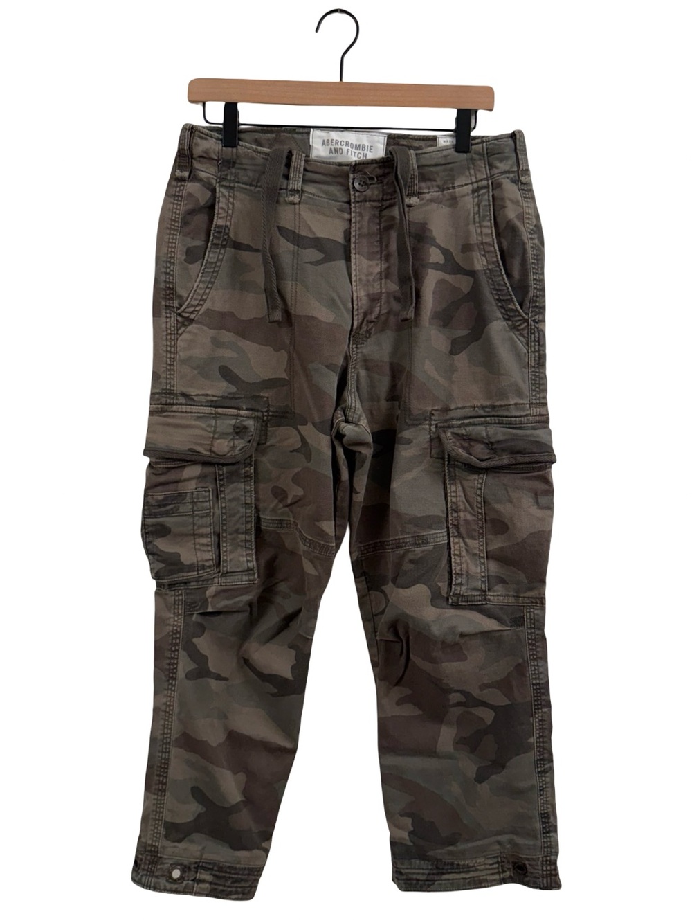 Abercrombie & Fitch Men's Camouflage Cargo Pants - Olive
